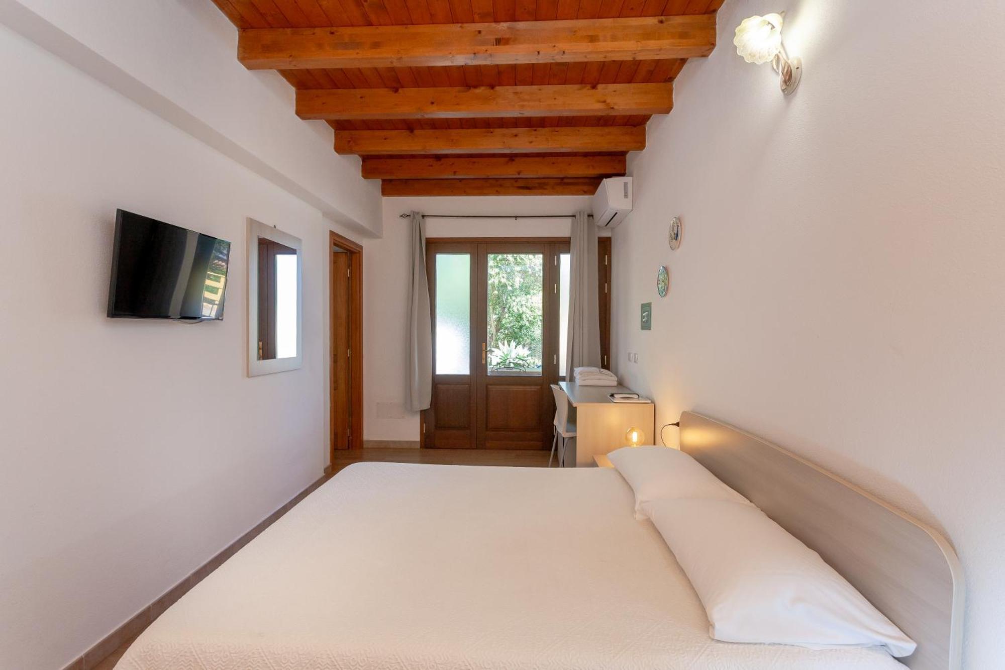 B&B Pettirosso San Teodoro  Eksteriør bilde